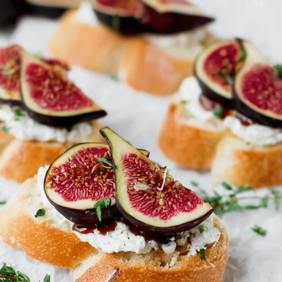 Fig and Goat Cheese Crostini – Easy Fall Appetizer Recipe