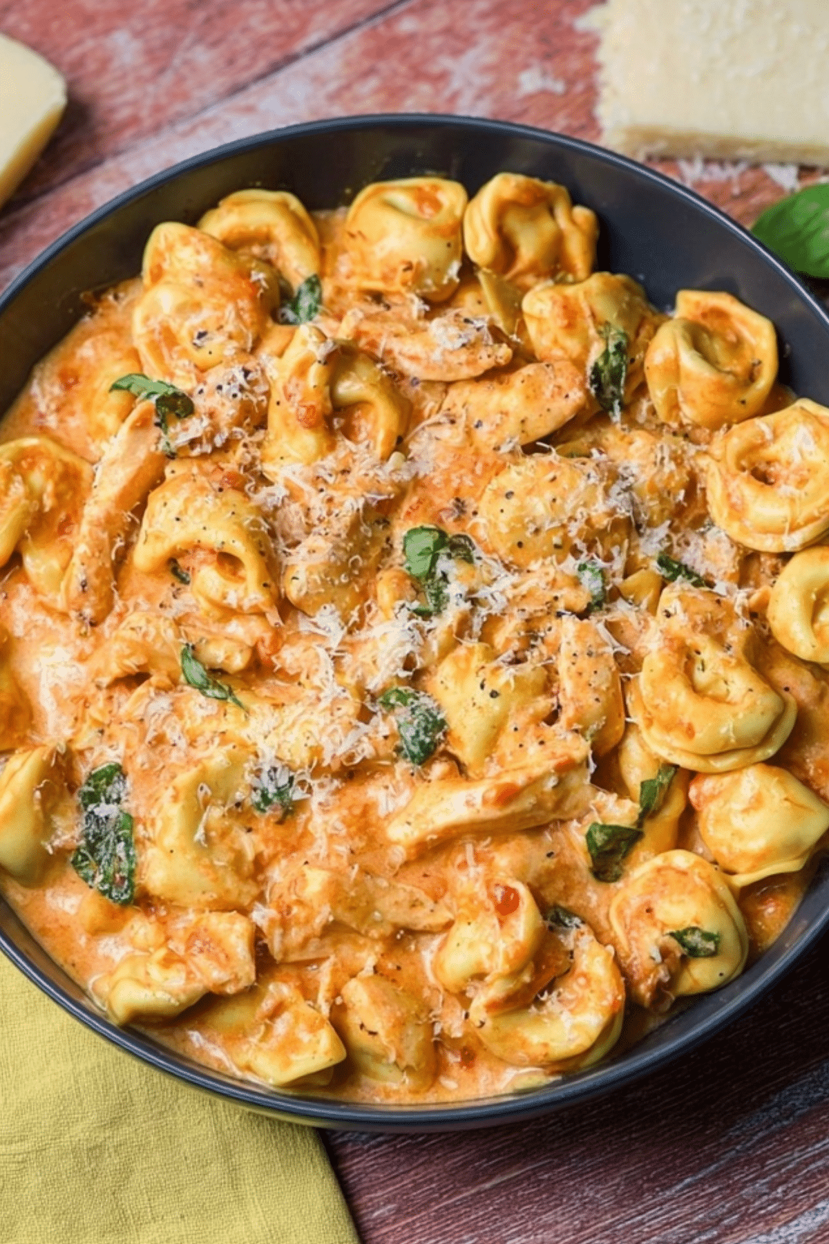 CrockPot Chicken Tortellini – Creamy, cheesy comfort food
