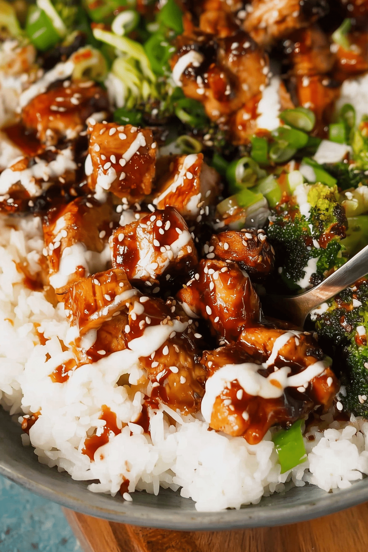 Healthy Sticky Chicken Bowls with tender chicken and savory sauce