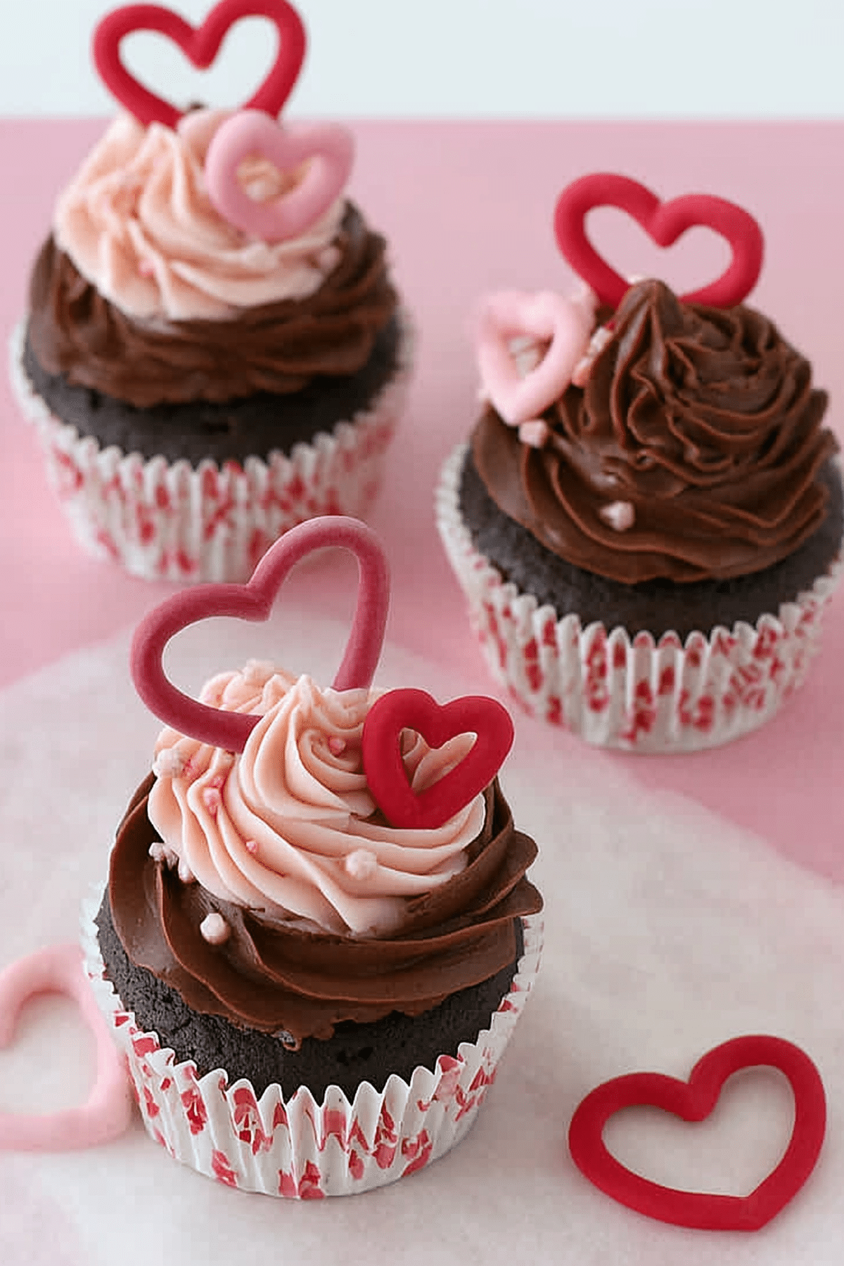 Heart accents for cupcakes, easy cupcake decorating